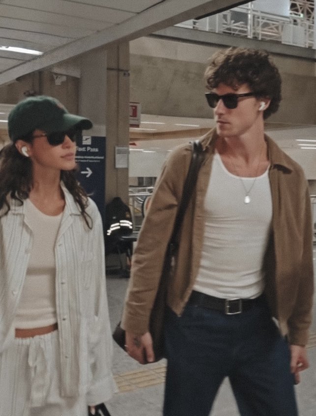 SMupdatesbr's tweet photo. 📸| Shawn Mendes e Bruna Marquezine hoje no Rio de Janeiro! https://t.co/flutuWIX0K