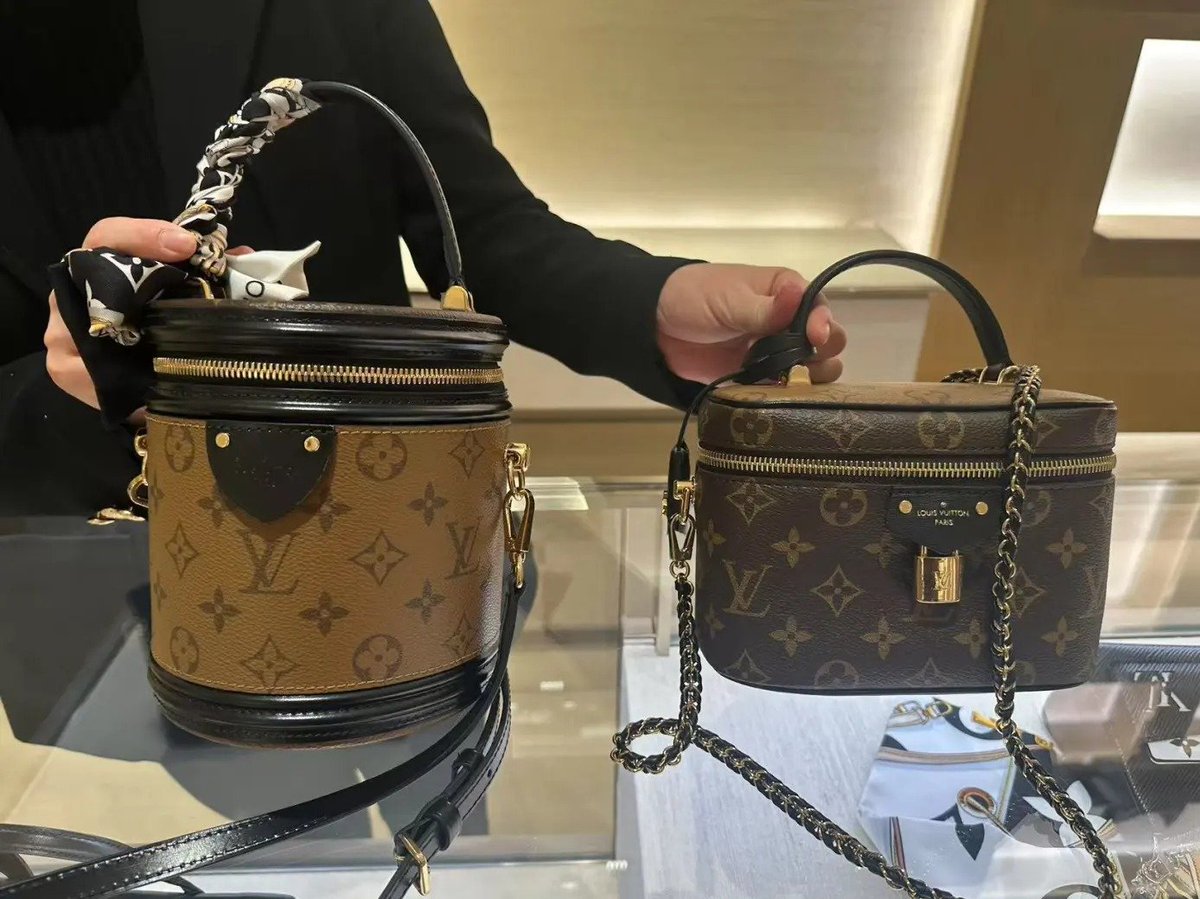 MarcusKimsj's tweet photo. A bag that pairs easily with any look, no more outfit dilemmas!
#VersatileBag #EffortlessStyle https://t.co/4RaLEqJTl2