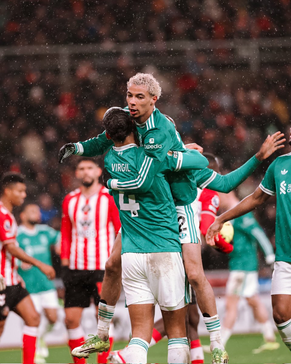 REKOR: Liverpool adalah satu satunya tim yang berhasil mengalahkan Sunderland di Stadium of Light musim ini. 

emang tim anomali😭