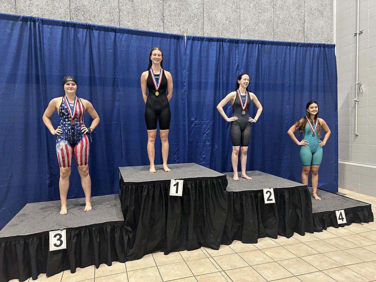 Coach_Boling's tweet photo. Huge swim from the Holt girls in the 50 Free!!! 1st place Natalie Kiehl, 3rd place Kaleigh Flower, 4th place Vanessa Castro and 12th place Kenzie Frey https://t.co/cDVpJRxFN0