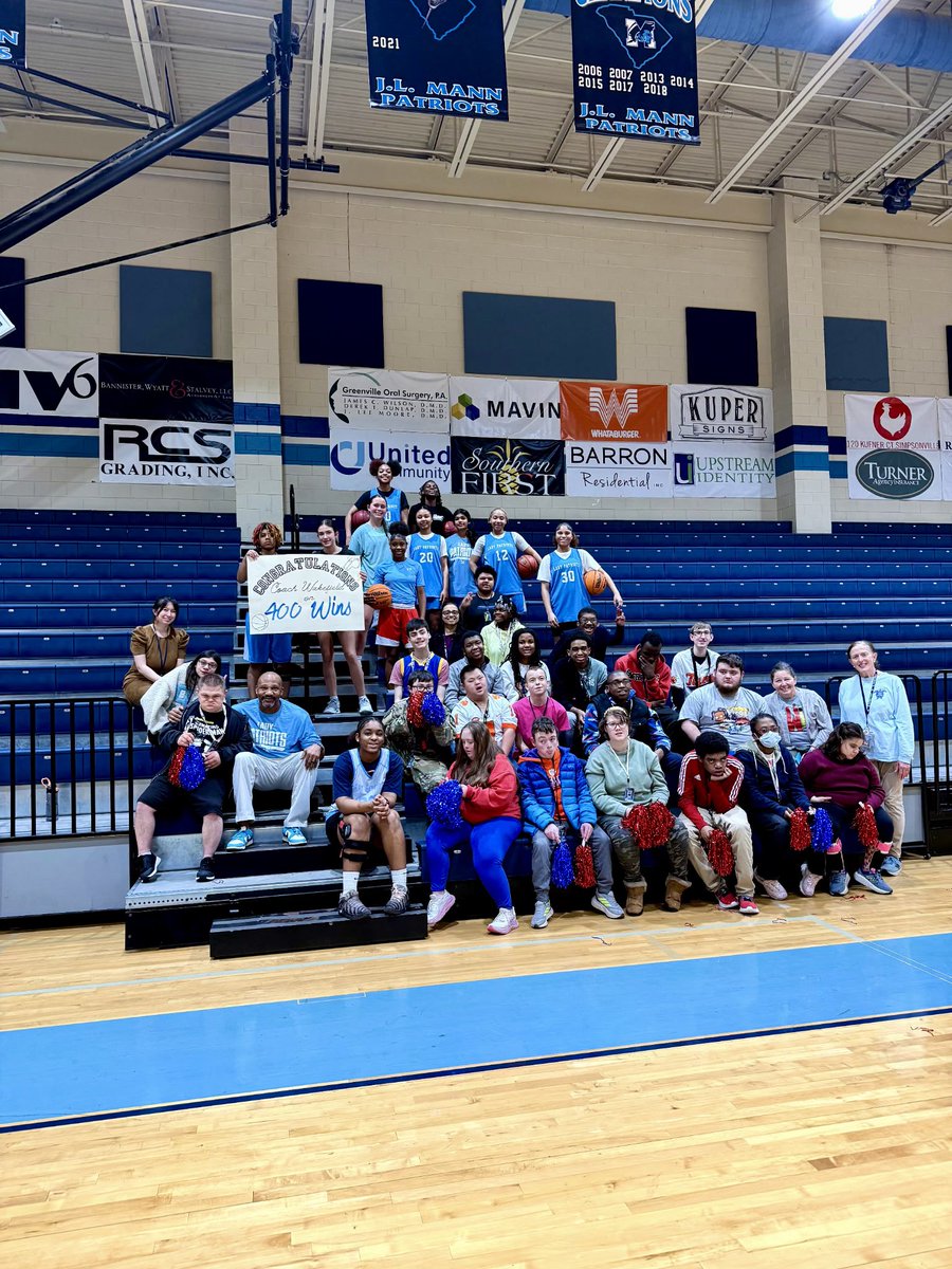 JLMannHigh's tweet photo. 🏀🧩JL Mann’s beloved Special Education department joins our Lady Patriot Basketball to surprise one of their favorite “friends” Coach Lamont Wakefield on his 400 coaching win! Lots of love for Coach Wakefield! 🧩🏀#EmpireofMANN https://t.co/xR39dmdPas