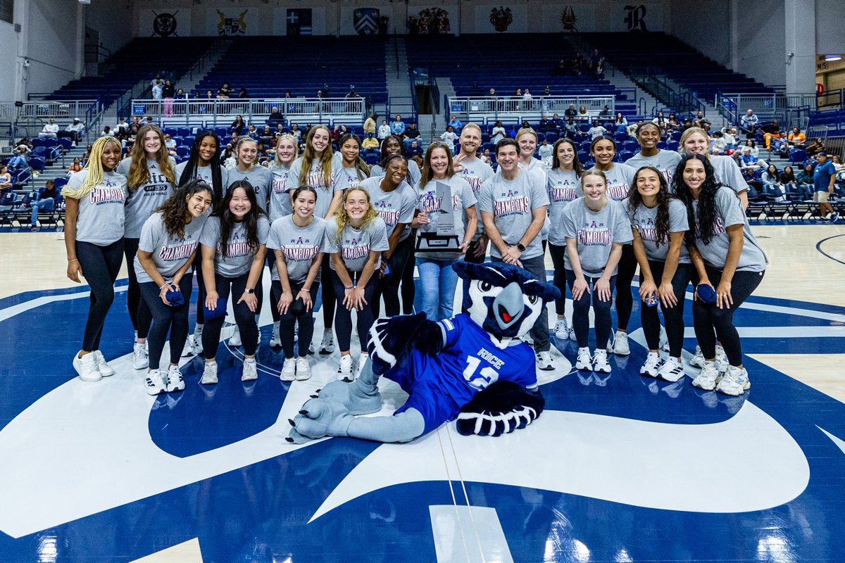 RiceVolleyball's tweet photo. Tudor was the place to be last night!

We loved cheering @ricewbb to a BIG win and showing off our @american_conf hardware 🏆

#GoOwls👐 https://t.co/BiyvVCLNed