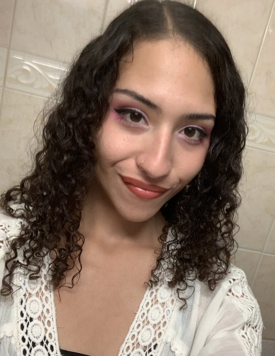 do you like girls with a little bit extra? 
🍭💕