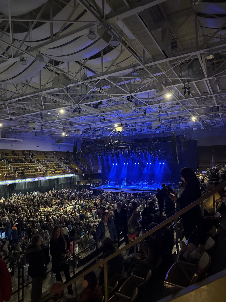 gcballknower33's tweet image. Back at it #ash