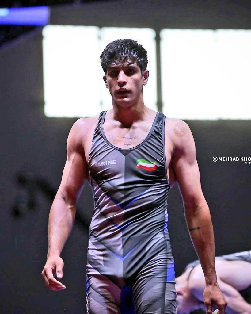 رد میشی ریت کن فقط یه ریت بزن و برو
🚨 URGENT:
18-year-old #ShervinBagherian is at imminent risk of execution in . He has been sentenced to death on fabricated murder charges after a sham trial. We must be his voice before it’s too late.
#صالح_محمدی 
#شروین_باقریان