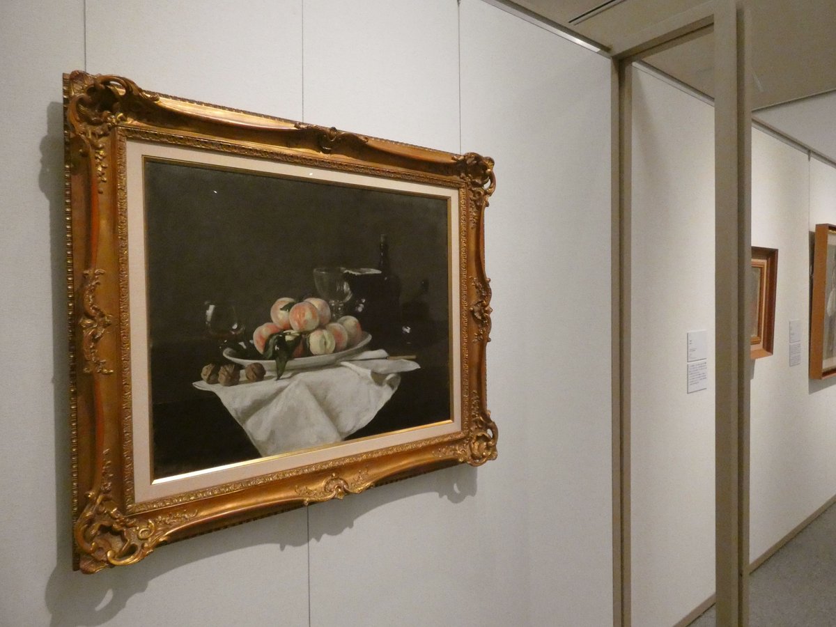 日本髪の娘展 作品解説👀⑪ 小磯良平《桃とクルミのある静物》1939年