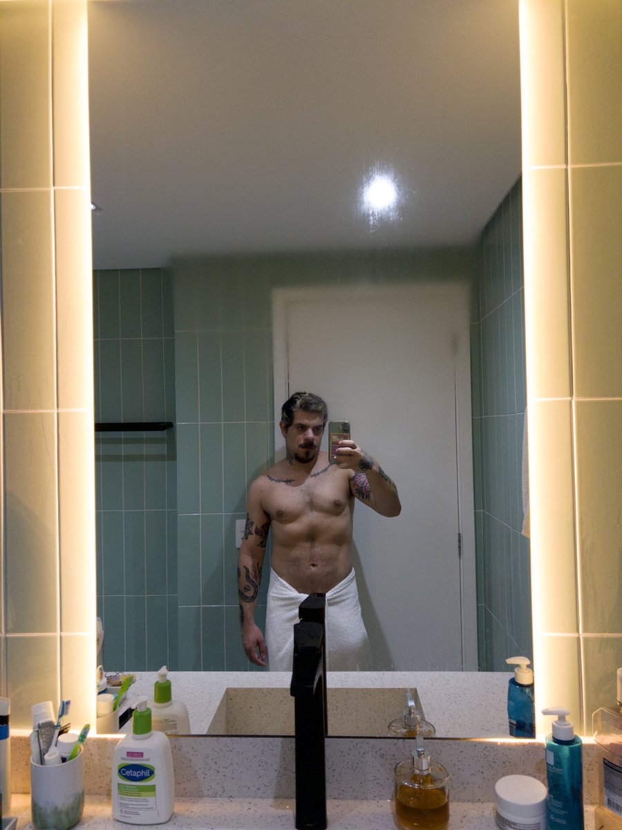 portalguigo's tweet photo. post-workout #GUIGO https://t.co/yObT8rIEVW