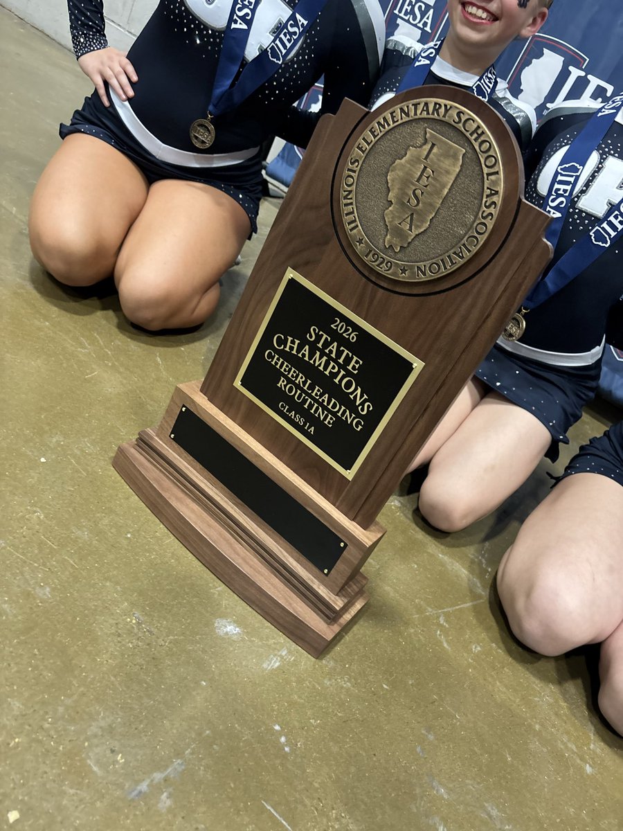 BulldogsOp's tweet photo. Congratulations to our cheer team winning the 1A IESA state championship today!  Amazing job girls!  #Bulldogs https://t.co/JQcZb4YQMw