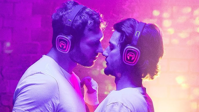 HelloSaysBear tweet media