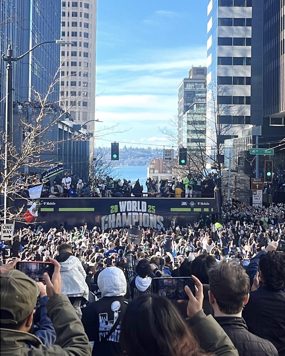 Seattle University tweet media