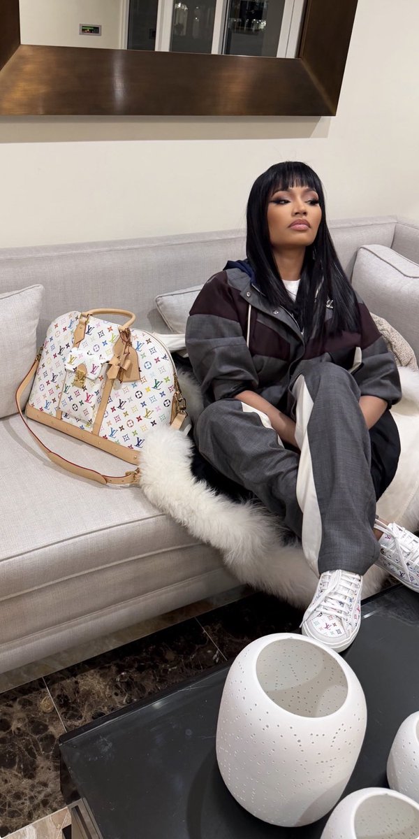 <a href="/NICKIMINAJ/">Nicki Minaj</a> Roman, is that you😍😍😍