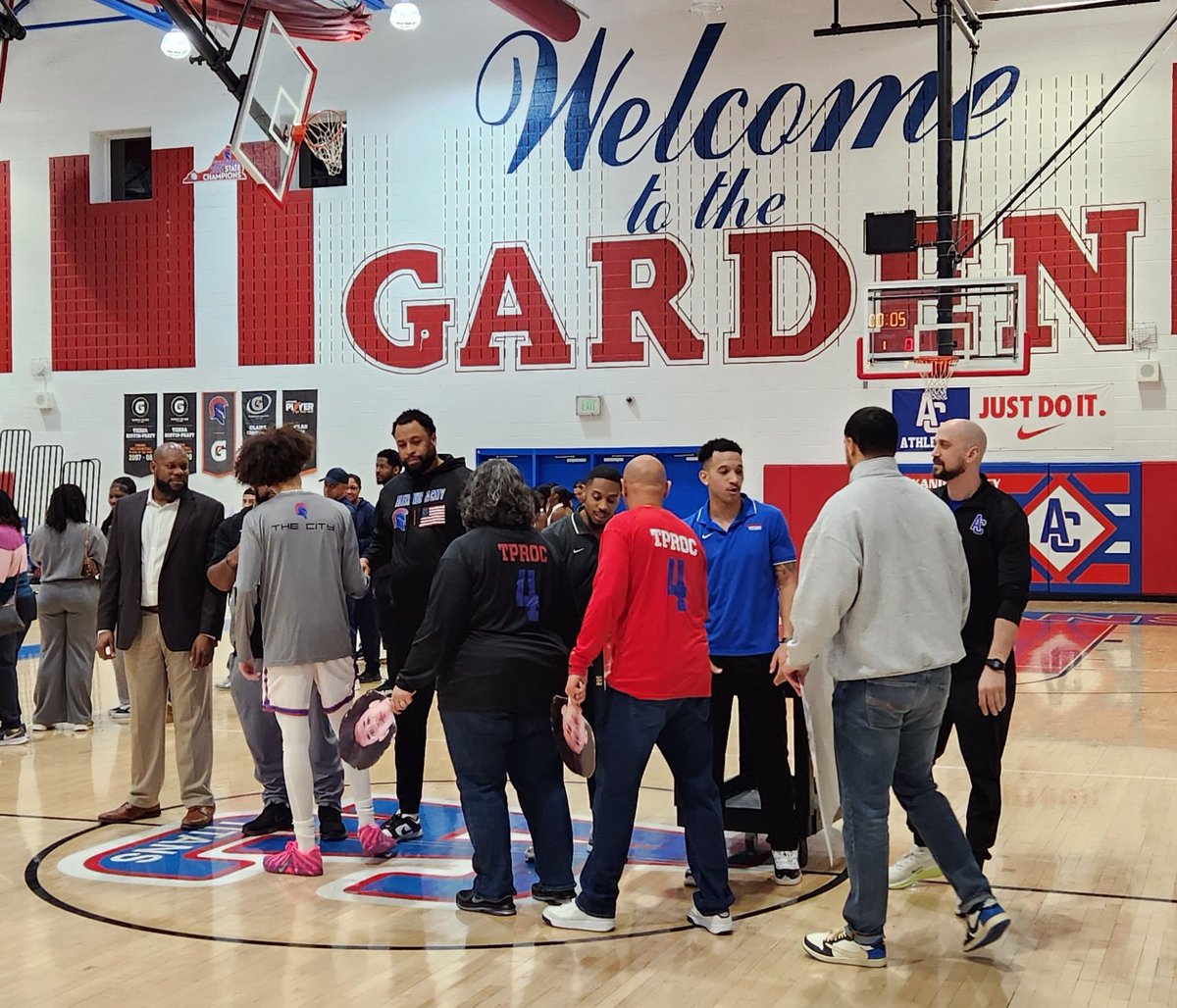 ACHS Titan BBall tweet media