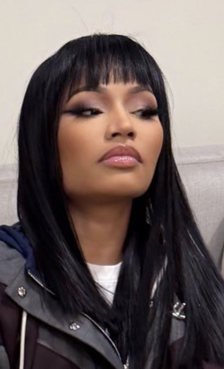 <a href="/NICKIMINAJ/">Nicki Minaj</a> LOVE YOU MORE ❤️🎀 GET INTO THAT FACE THO 😍😍😍😍