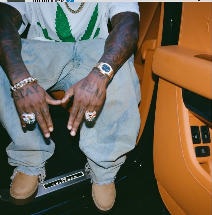 donjay23ill455's tweet photo. Big 69 in nijja highest in the eyan Travis Scott https://t.co/JVGWDERrXA