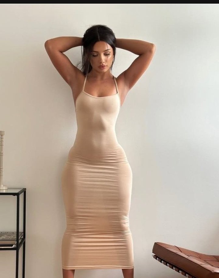 Nina001__'s tweet photo. Caught you looking. What’s your thought? 👀 https://t.co/7jDvFGZ2XO