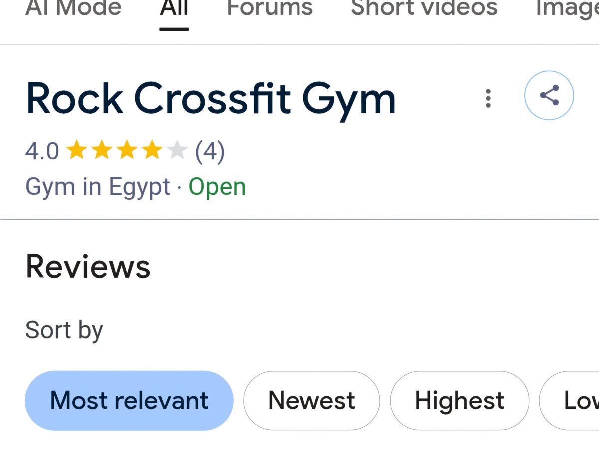 يا ريت الناس تدخل تعمل ريفيو للمكان ده على جوجل وتشير السكرين شوت اللي مصطفى روك بيعلن فيها دعمه للمتحرش