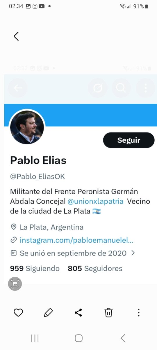 Les presento al que le robó la banca de concejal a La Campora de La Plata.
El primero en hacer eso fue Borocotó. Un precursor.Hoy lo hicieron en Quilmes,Lanús,etc.
SE LES PUEDE CREER QUE SERAN LEALES CON LOS QUE EN LA PROXIMA SE ANIMEN A VOTARLOS?