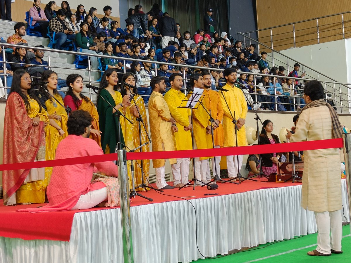 tapasya_s's tweet photo. Some pics from the inaugural event #DULF https://t.co/jvSndgNfxW
