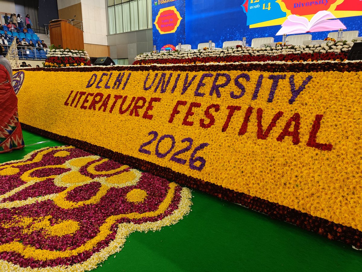 tapasya_s's tweet photo. Some pics from the inaugural event #DULF https://t.co/jvSndgNfxW