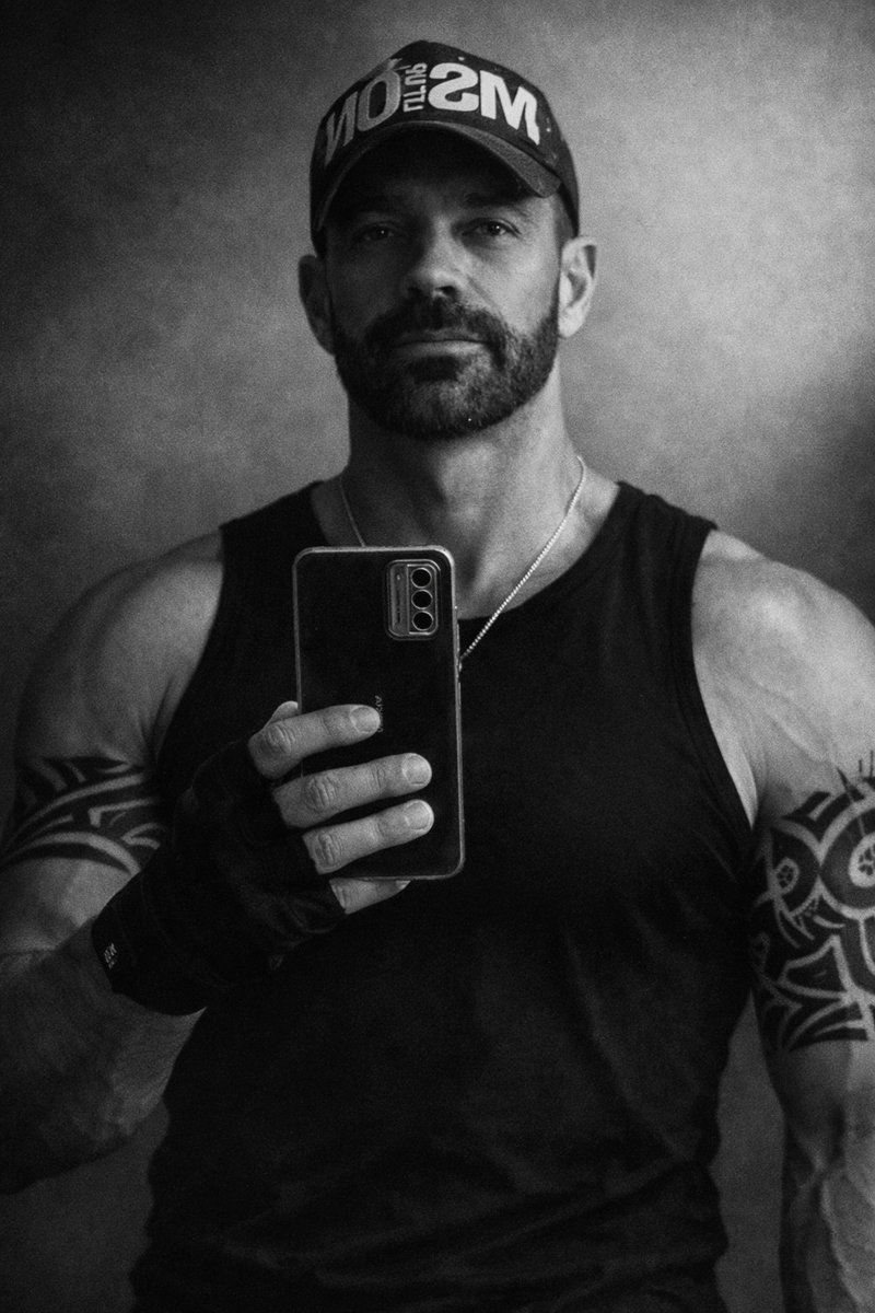 Ian van Zyl tweet media