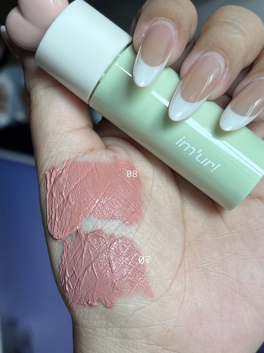 กดกันเถอะ บลัชแอมยัว07,08เติมของแล้วพวกแก รีบมากดซื้อก่อนจะหมดอีก สวยมาก อันนี้พูดจริงใครเป็นติ่งแนะนำ ใครจะไปคอนมั้ย ซื้อด่วนๆๆๆๆ นี่ใช้ไปคอนมา ตำนานมาก 10โมง-ดึกมาก 4-5ทุ่ม แก้มไม่หลุด ตรงมือที่วอร์มบลัชตอนเช้าก็ไม่หลุด บ้าบอๆๆๆ สีสวยติดทนไม่กินรองพื้น รัก