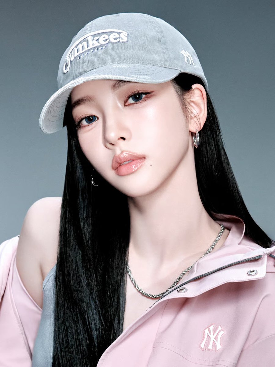 KARINA BASE tweet media