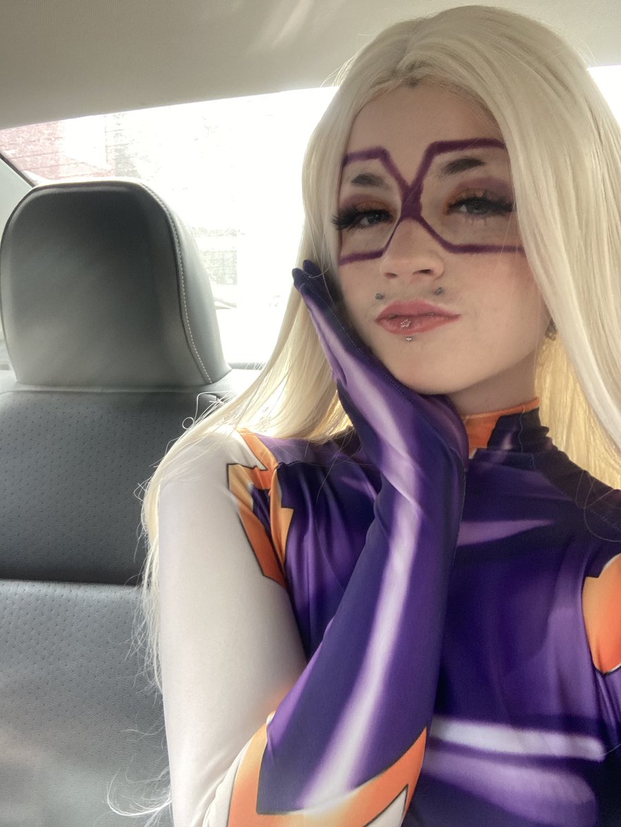 starryowns's tweet photo. hiiii pets!! get to know me:
♡︎ ur findom cosplay princess
♡︎ 21 yrs (’04)
♡︎ taken &amp; ready to cuck u
♡︎ not my first porn or findom acct but i needed a new start!
$15 tribute to dm / $50 unblock fee / might sell u content if ur lucky! https://t.co/dGYnvNOliw