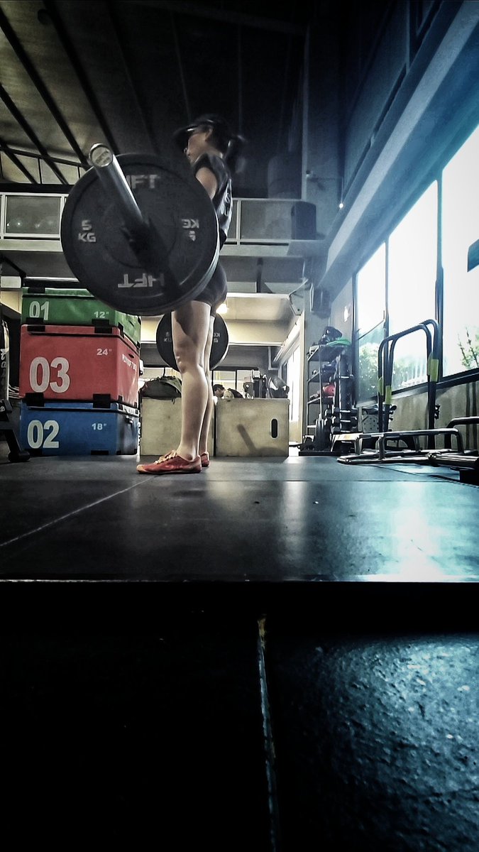 เทรนเนอร์บอกว่า ลงไอจีแบบเด็กเจน Z คือต้องไม่ลงเรียลไทม์
นี่บอก ชั้นไม่ใช่เจน Z ชั้นเป็นนุดป้า ชั้นแก่มาขนาดนี้ ชั้นจะใช้สิทธิ์ความเป็นนุดป้าให้เต็มที่ 🤣