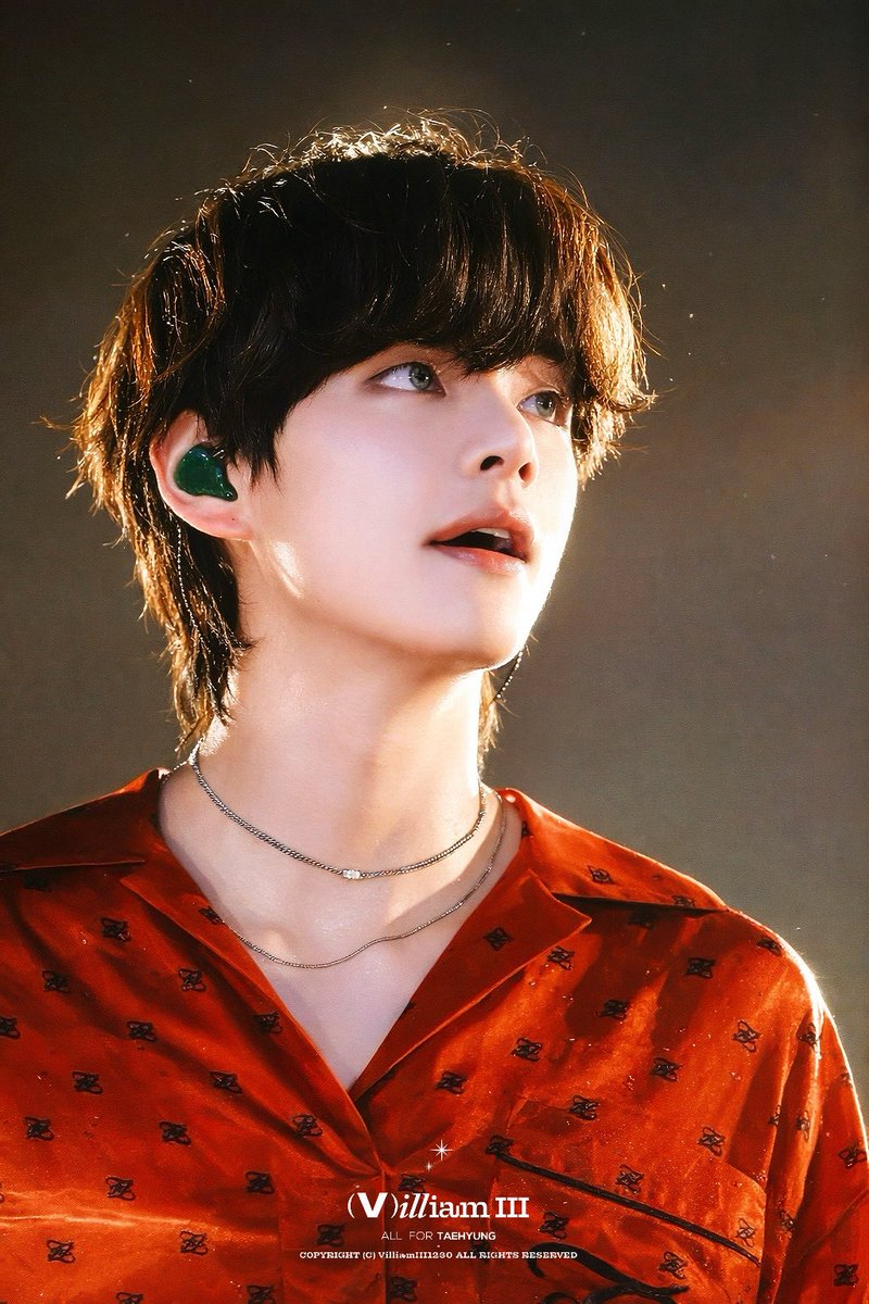 VilliamIII1230_'s tweet photo. 191227  
KBS

 #태형 #뷔 #BTSV
 #KIMTAEHYUNG #テテ https://t.co/NSlF1YS7ja
