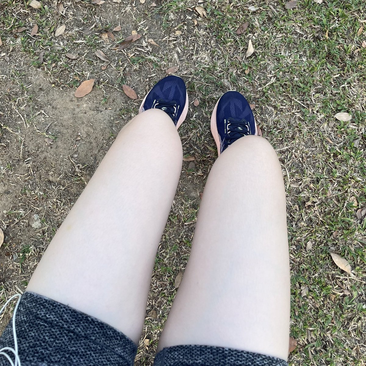 ใครที่มีกิจกรรมกลางแจ้งบ่อยๆอ่ะแล้วผิวหมองคือเรื่องปกติมากก่อนหน้านี้ผิวก็หมองเพราะติดวิ่งแต่ตอนนี้ผิวกลับมากระจ่างใสขึ้นละใช้ตัวนี้แหละก่อนนอน ตอนเช้ามาก็ทากันแดดฉ่ำๆดีขึ้นจริงเริ่ด