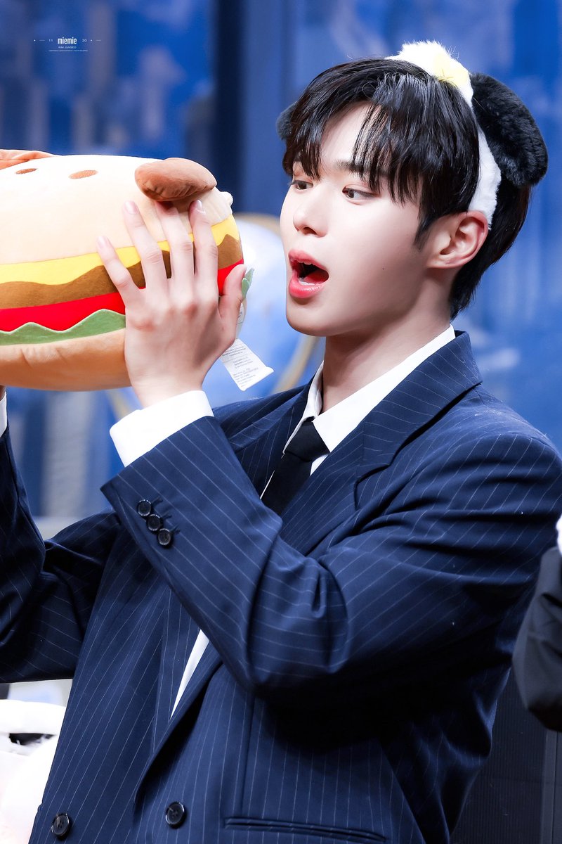 20260208 
 ૮🍔ა
#김준서 #준서 #JUNSEO
#ALD1                   
#알파드라이브원             
#ジュンソ