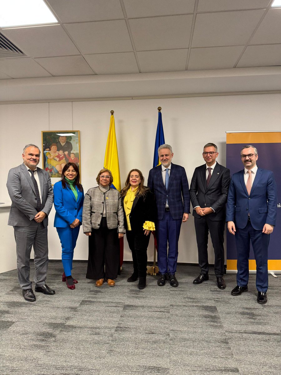 Una conversación muy aplicada con la Canciller de Colombia <a href="/ryvillavicencio/">Yolanda Villavicencio Mapy</a> sobre las oportunidades de relanzamiento de nuestras relaciones bilaterales con ocasión de la reapertura de la Embajada de Colombia en Bucarest 🇨🇴🤝🇷🇴. Tratamos también temas relacionados con la brutal