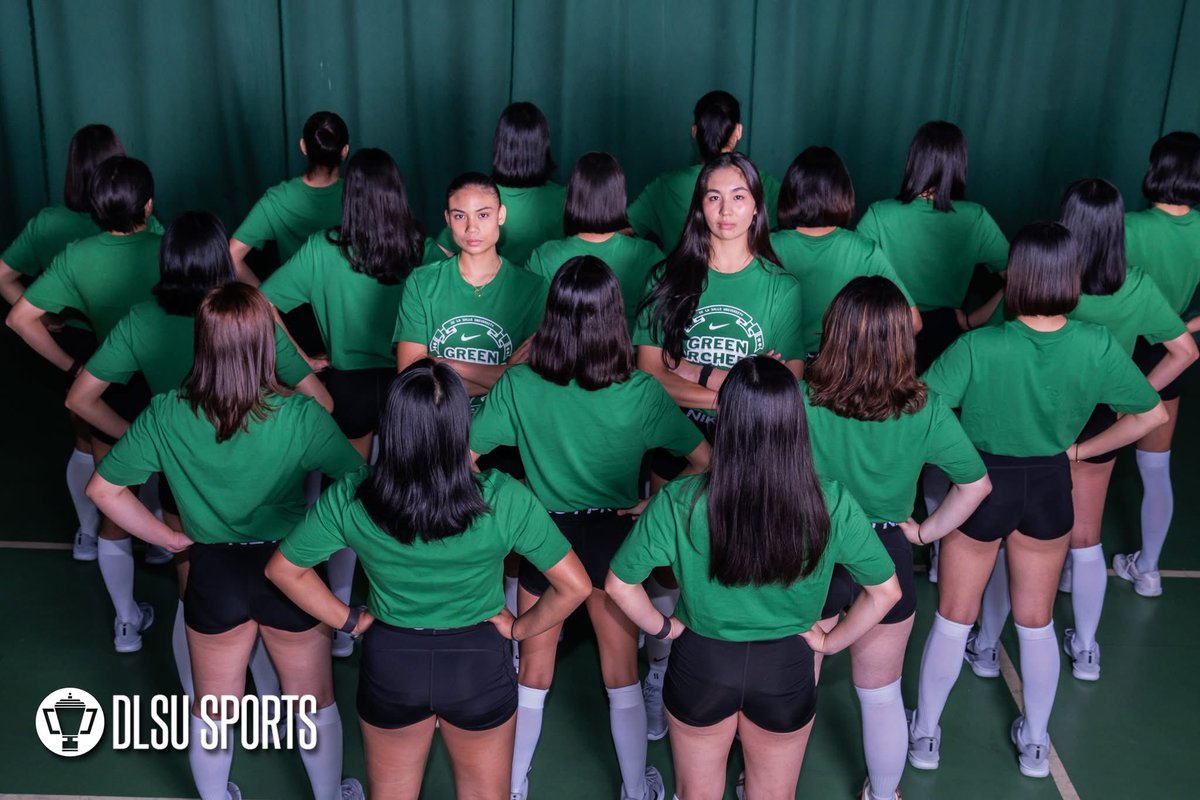 OH MY GOD THE SECOND PHOTO I'M SCREAMINGGGG 🥹😻