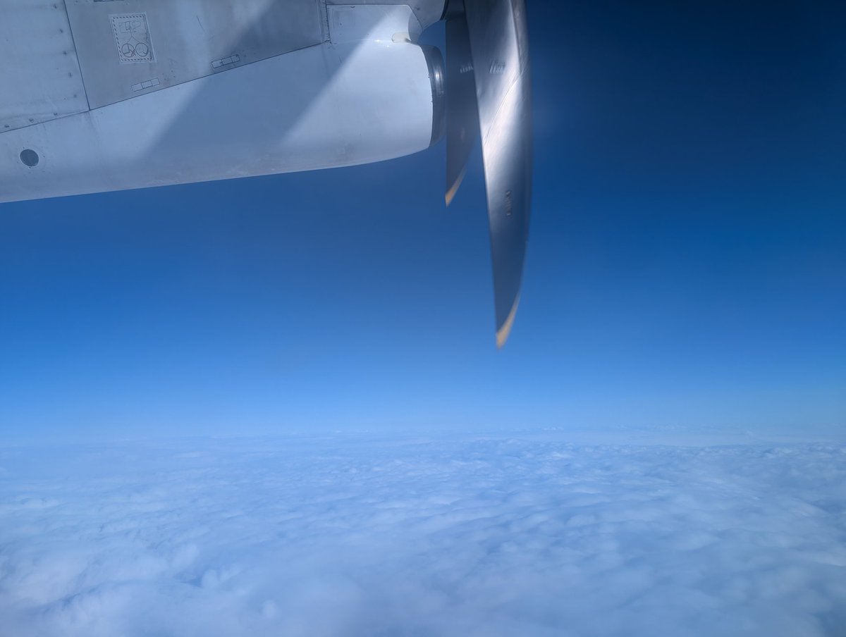 高所恐怖症なんだけど
飛行機は大丈夫www