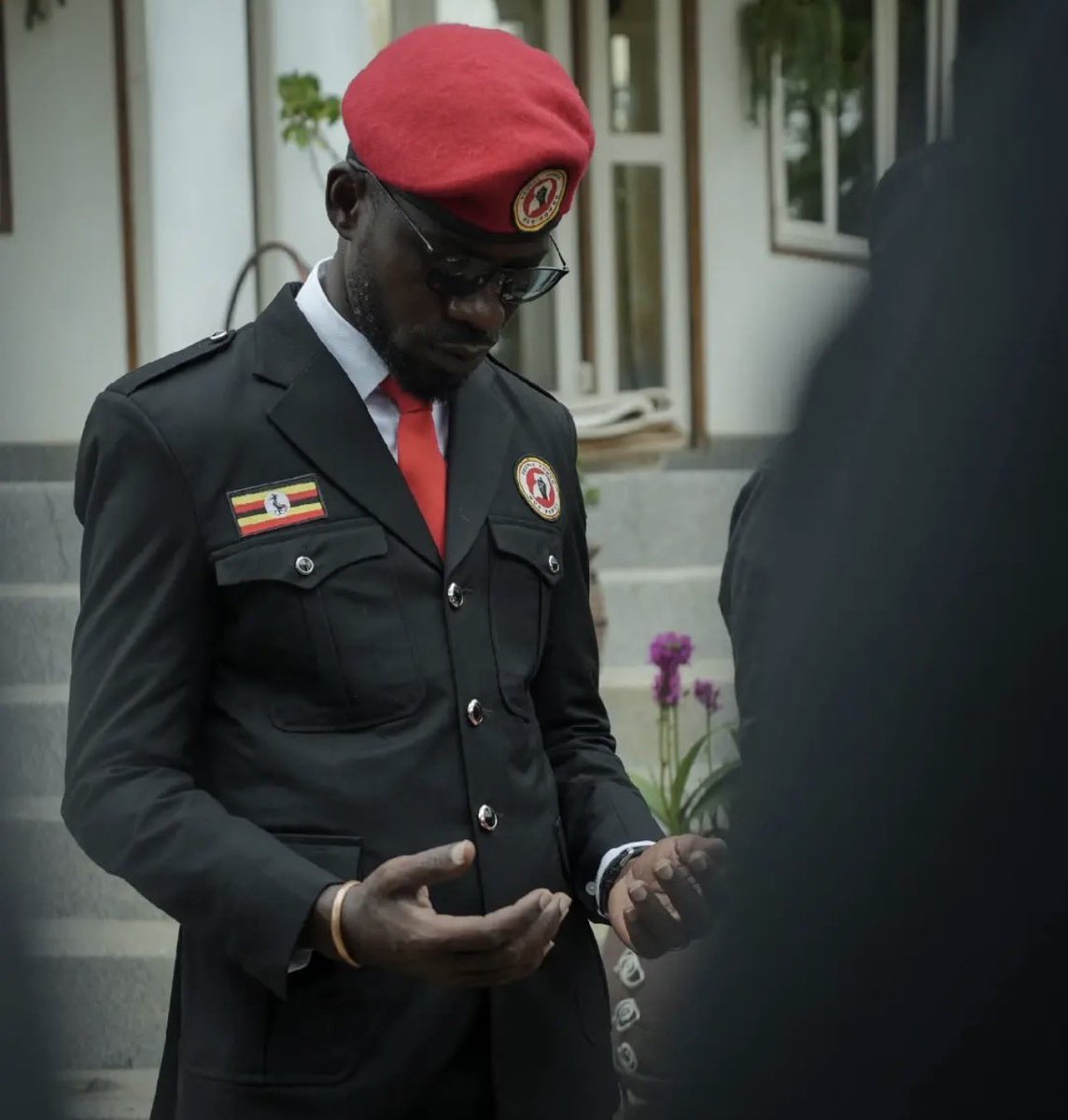ZaakeFrancis's tweet photo. Happy Birthday, President Robert Kyagulanyi Ssentamu,
May the Lord keep you safe and untouched, for “The Lord will keep you from all harm; He will watch over your life” (Psalm 121:7); may His crown of favor rest upon you as you serve us from wherever you’re https://t.co/5TNuAJe83I