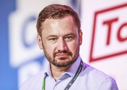 Zapowiedź "Wielkiej korekty" krakowskiej uchwały o SCT i odwołanie dyrektora Franka została powszechnie zinterpretowana jako paniczna próba uniknięcia utraty stanowsika przez Aleksandra Miszalskiego.
Owszem posunięcie jest związane z groźbą udanego referendum, ale wcale nie jest