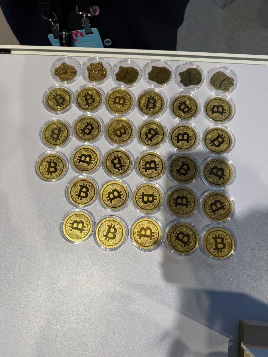 HashHadir's tweet image. Real Gold with @zr_securities 🚨
@consensus_hk