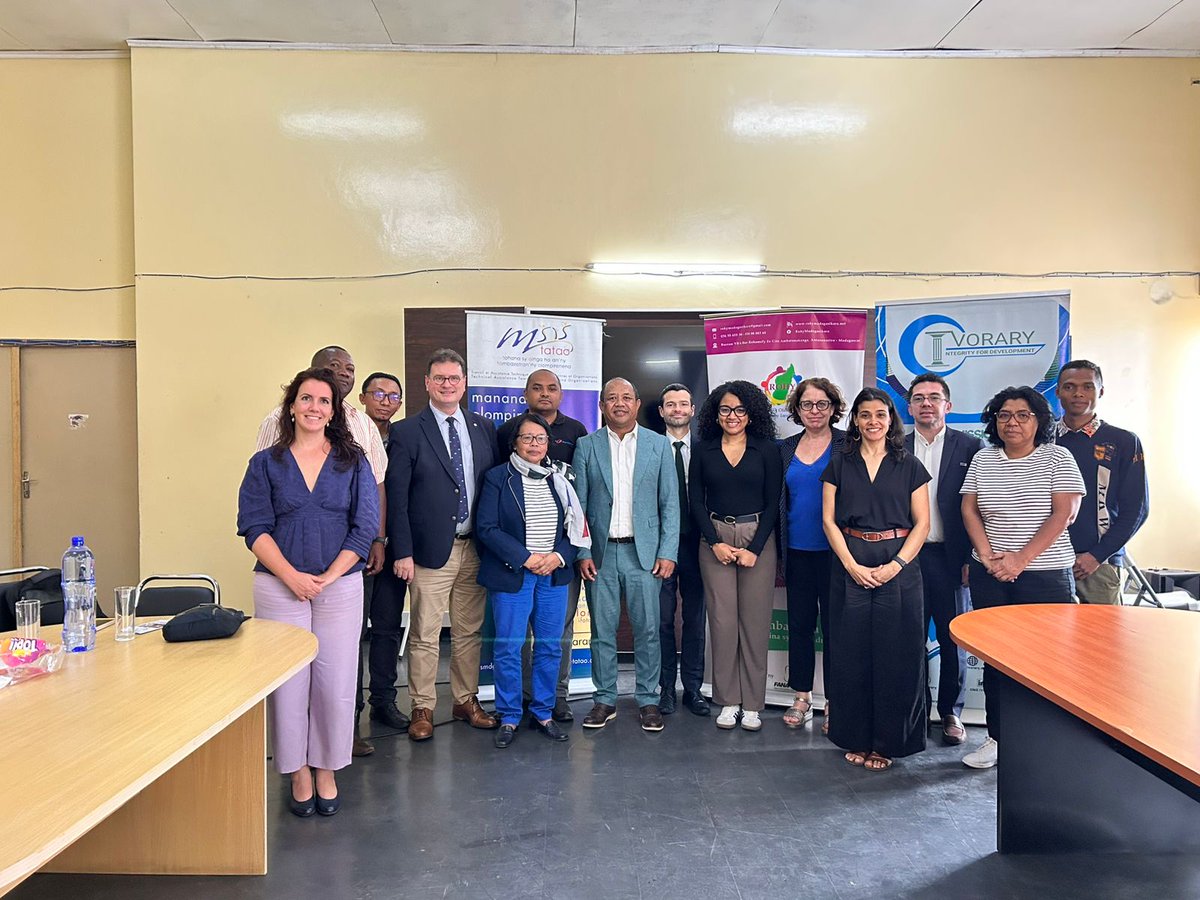 ONGIvorary's tweet photo. Rencontre avec M. le Député français Philippe Gosselim et de M. le Directeur Général de l’Expertise Francedans le cadre du projet TADY, le 10 février 2026. Avec l’assocation Za Koa Hanorina,  nous débutons un projet sur la gestion de déchets dans la commune  d’Imerintsiatosika. https://t.co/ErNrsPBIHg