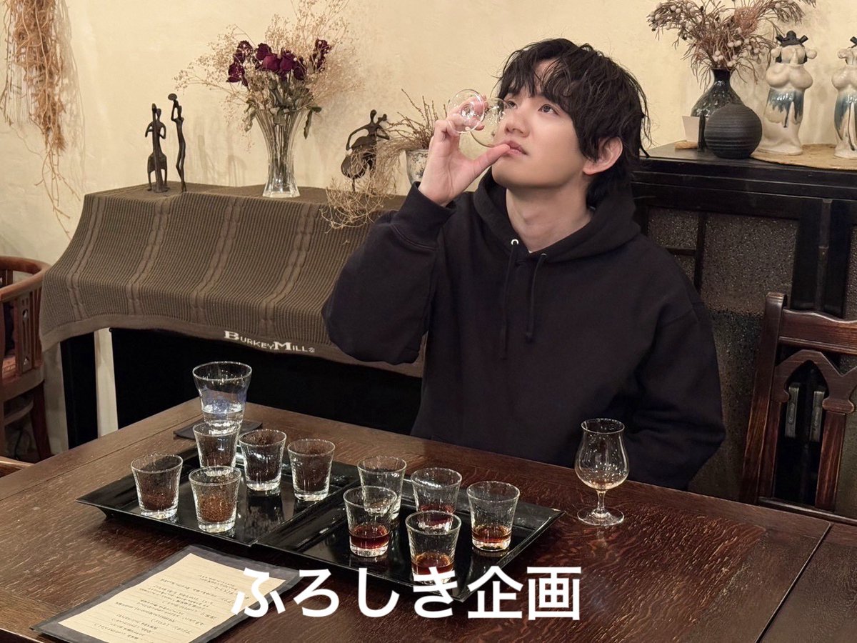rickmyko0908's tweet photo. 「大野智敬とカフェタイム」
4/5(日)
絶賛受付中ですー！
今回物販いたします
ここだけのブレンドコーヒー豆厳選中の大野さん別カットをお届け😌
ご本人もかなり悩みながらこだわっていただきました☕️
まだまだご応募お待ちしております！
#ふろしき企画 https://t.co/olnQutw6T5
