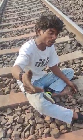 Railhunt tweet media