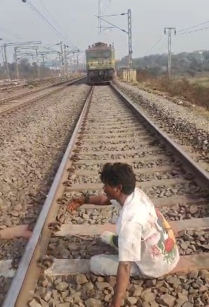 Railhunt tweet media