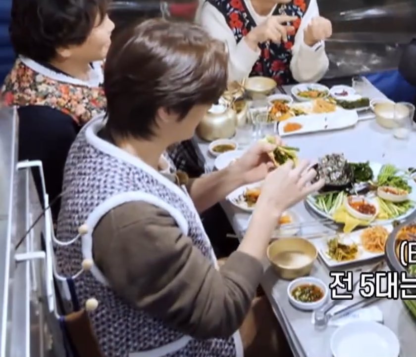 쌈접시가 호이 앞으로🤣