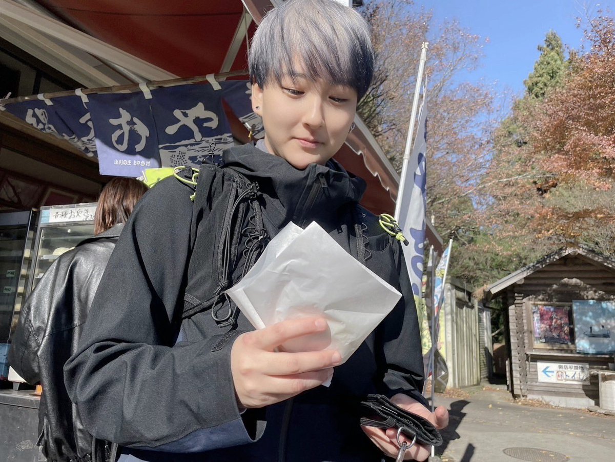 2/12

あちゃん　20-23:30
まいか　　22-05
りょう　　00:45-05
ふね　　　00-05

お待ちしています🫠
#新宿二丁目 #LGBT #LGBTQ  #レズビアン #ミックスバー #ビアンバー #セクマイ #セクマイさんと繋がりたい