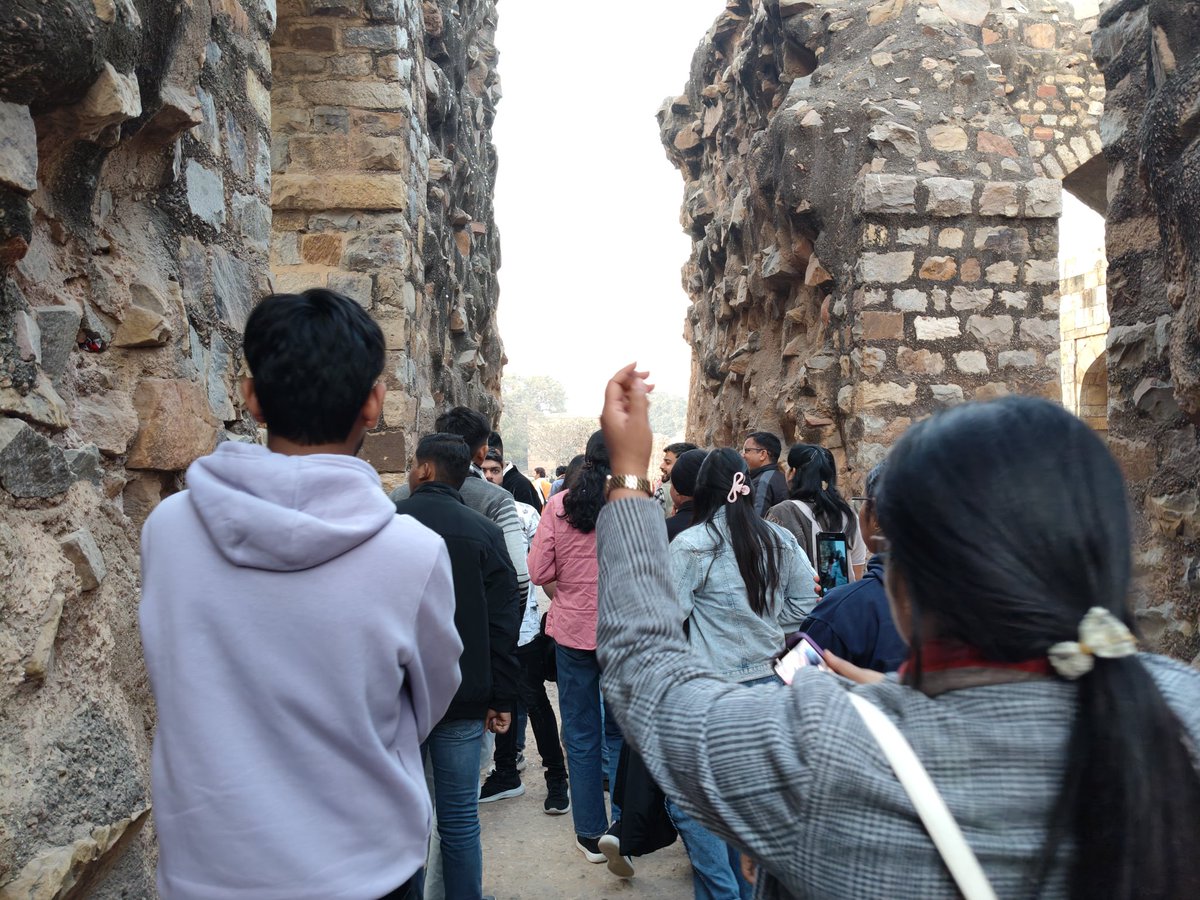 EdCIL_India's tweet image. As part of Pariksha Pe Charcha, students from different parts of India visited the historic Qutub Minar on Day 2, gaining insight into India’s rich cultural heritage and architectural legacy.

#parikshapecharcha2026 #ppc2026 #examwarriors