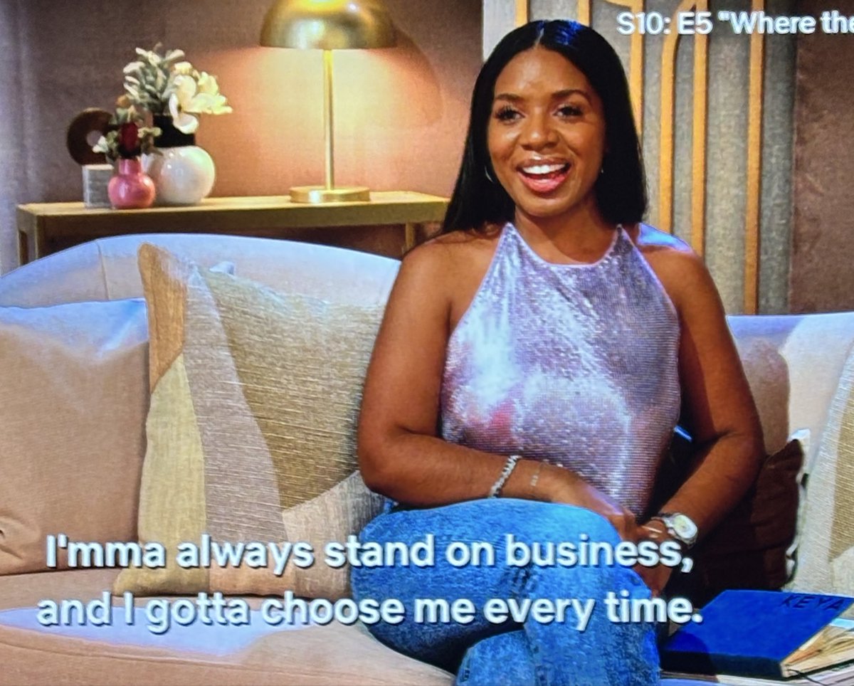 Idyllic_Cynic's tweet photo. 👏🏼👏🏼 We’re not even finished with proposals but my girl, #Keya on #LoveIsBlind season 10 is my new favorite person. 

*Potential spoiler.* 

That was so badass! “Make sure you’re looking at that watch to make sure you stay in check.” 😂❤️ https://t.co/Yo1V2DRRkj