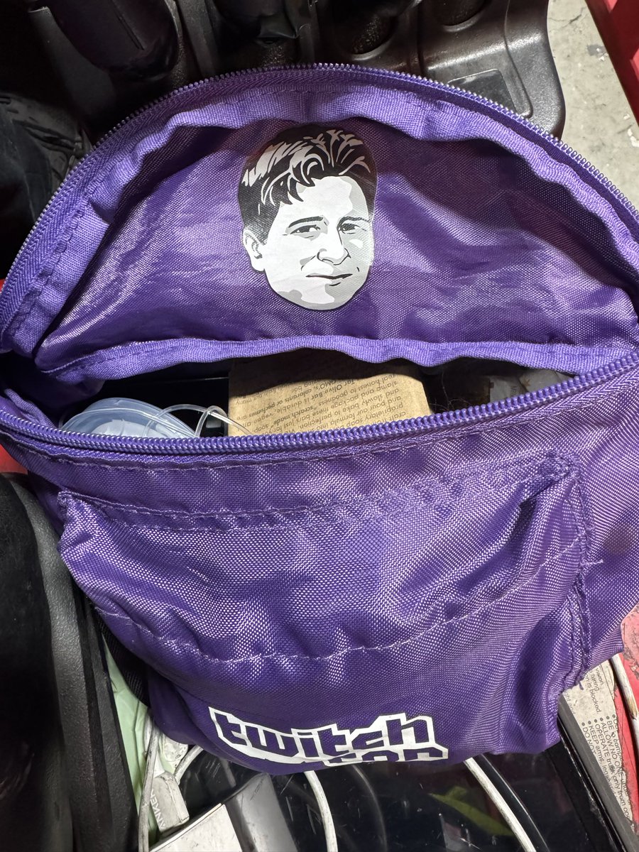 rexploits's tweet photo. @LostMemeArchive Holy shit https://t.co/SwUOPj4eyV