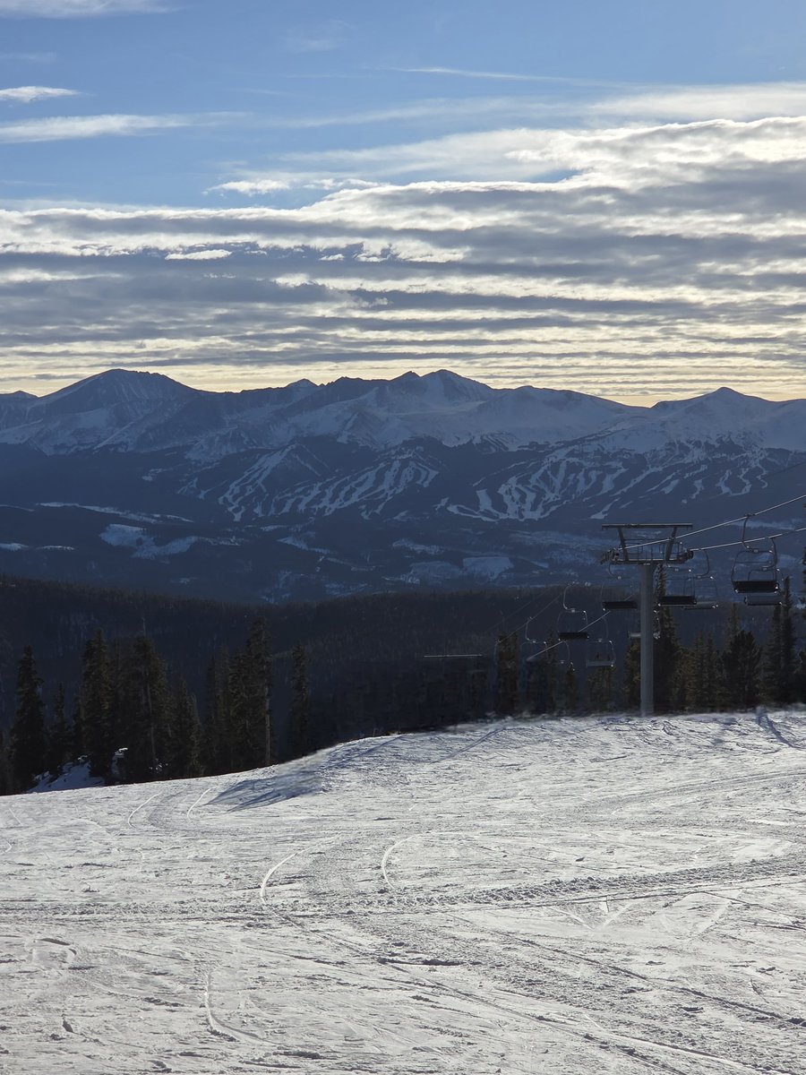 ViewFromTrails's tweet photo. Keystone Resort, Colorado...❄️❤️❄️

#KeystoneResort
#Keystone
#Colorado https://t.co/YsE29LWhte