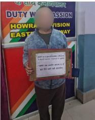 drmhowrah's tweet image. Convenience for a few.
Inconvenience for thousands.
Alarm chain is not a personal stop request.
RPF apprehends. Law prosecutes. Always.
#AlarmChainMisuse #RailwaySafety #PublicAwareness #ThinkBeforeYouPull #SafetyFirst #IndianRailways #RailwayRules #ResponsibleTravel