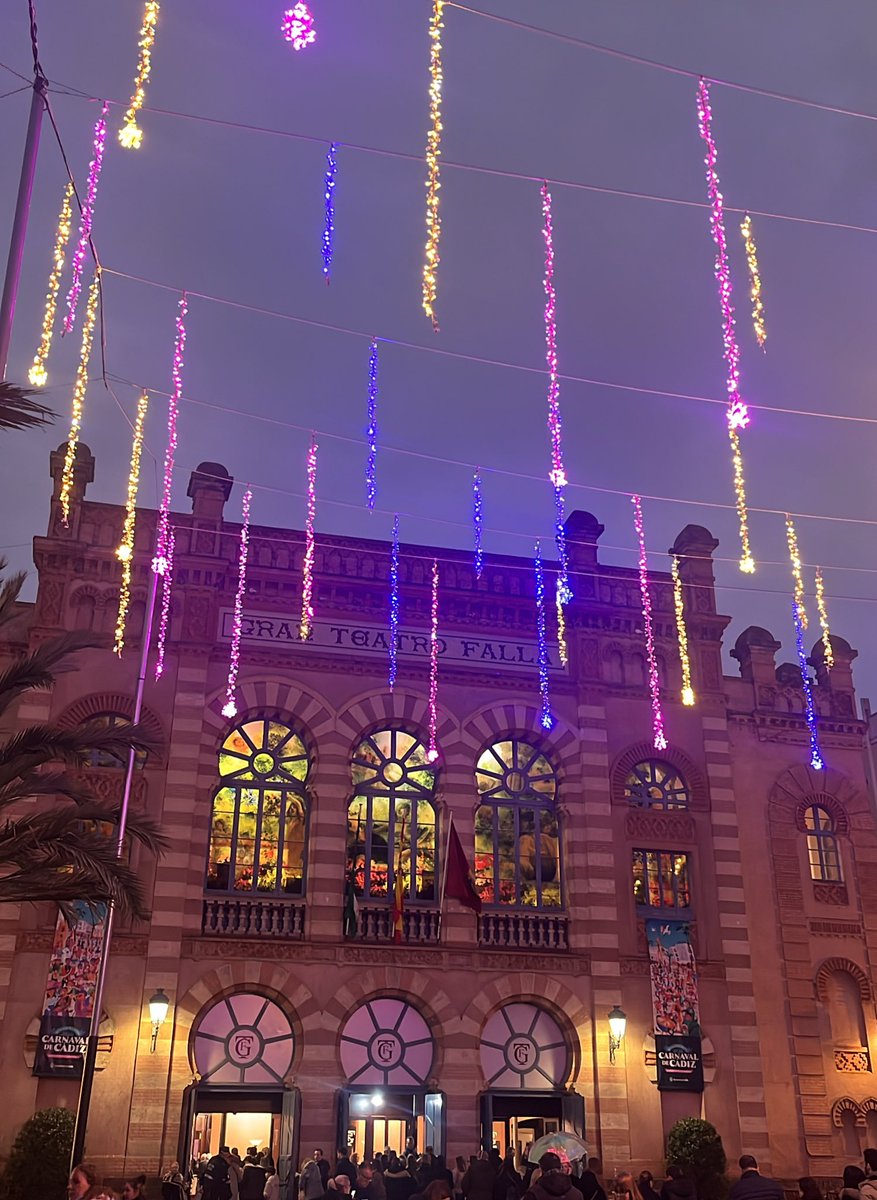 Una semifinal más vivida en el templo. Y qué noche…Cadi nos vemo mañana otra ve 🎭