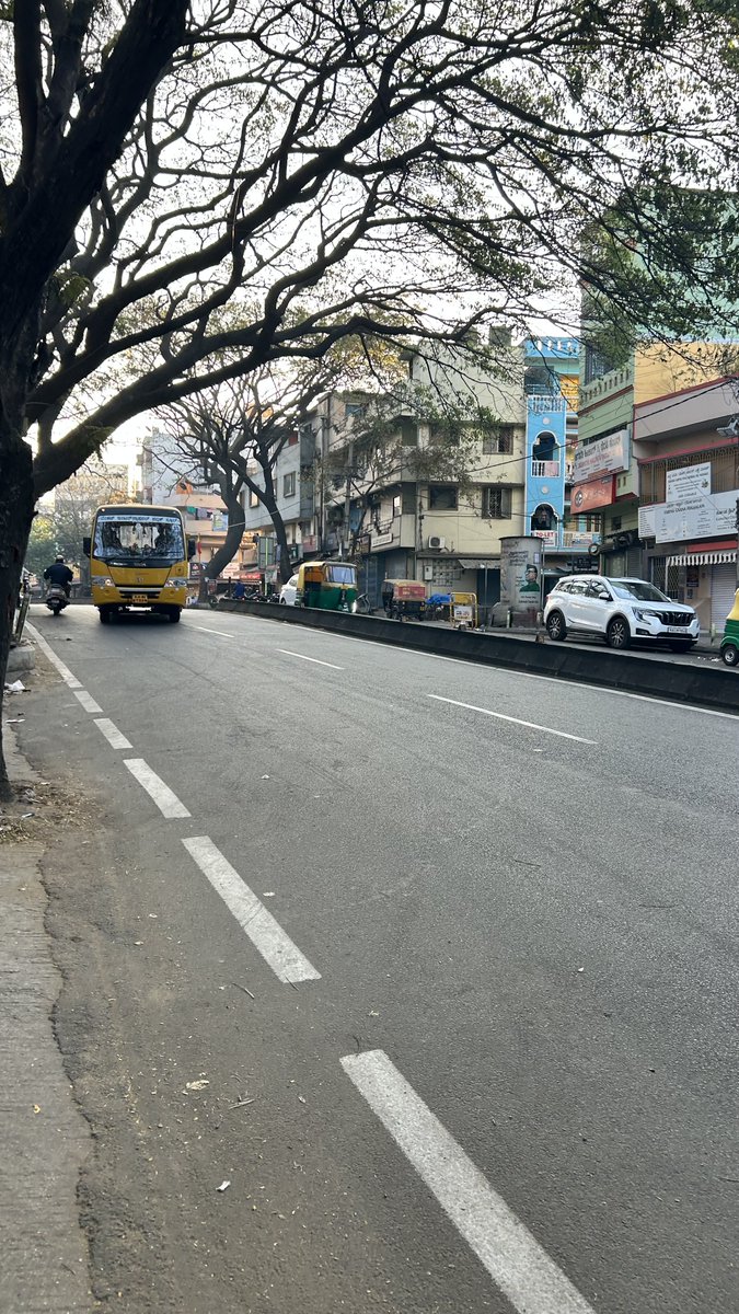 ⁦<a href="/magadiroadtrfps/">MAGADI ROAD TRPS ಮಾಗಡಿರಸ್ತೆ ಸಂಚಾರ ಪೊಲೀಸ್ ಠಾಣೆ.</a>⁩ ⁦<a href="/blrcitytraffic/">ಬೆಂಗಳೂರು ಸಂಚಾರ ಪೊಲೀಸ್ BengaluruTrafficPolice</a>⁩ ⁦<a href="/BlrCityPolice/">ಬೆಂಗಳೂರು ನಗರ ಪೊಲೀಸ್‌ BengaluruCityPolice</a>⁩ Venkat School buses come in opposite direction of traffic on Dr Rajkumar Road, 6th block Rajajinagar to fill fuel at Bharat Petroleum. What if somebody gets hit due to this? Pls take immediate action here.